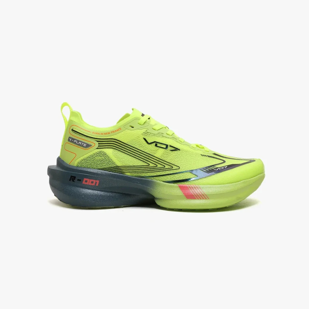 V 07 V RUN 75 SNEAKERS ELÉGANCE 1