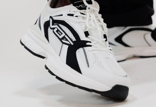 LES SNEAKERS VO7: UN GUIDE POUR UN LOOK STREETWEAR RÉUSSI EN 2025