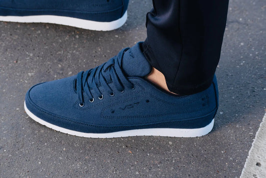 LES SNEAKERS VO7: UN MUST-HAVE POUR LES AMATEURS DE MODE EN 2025