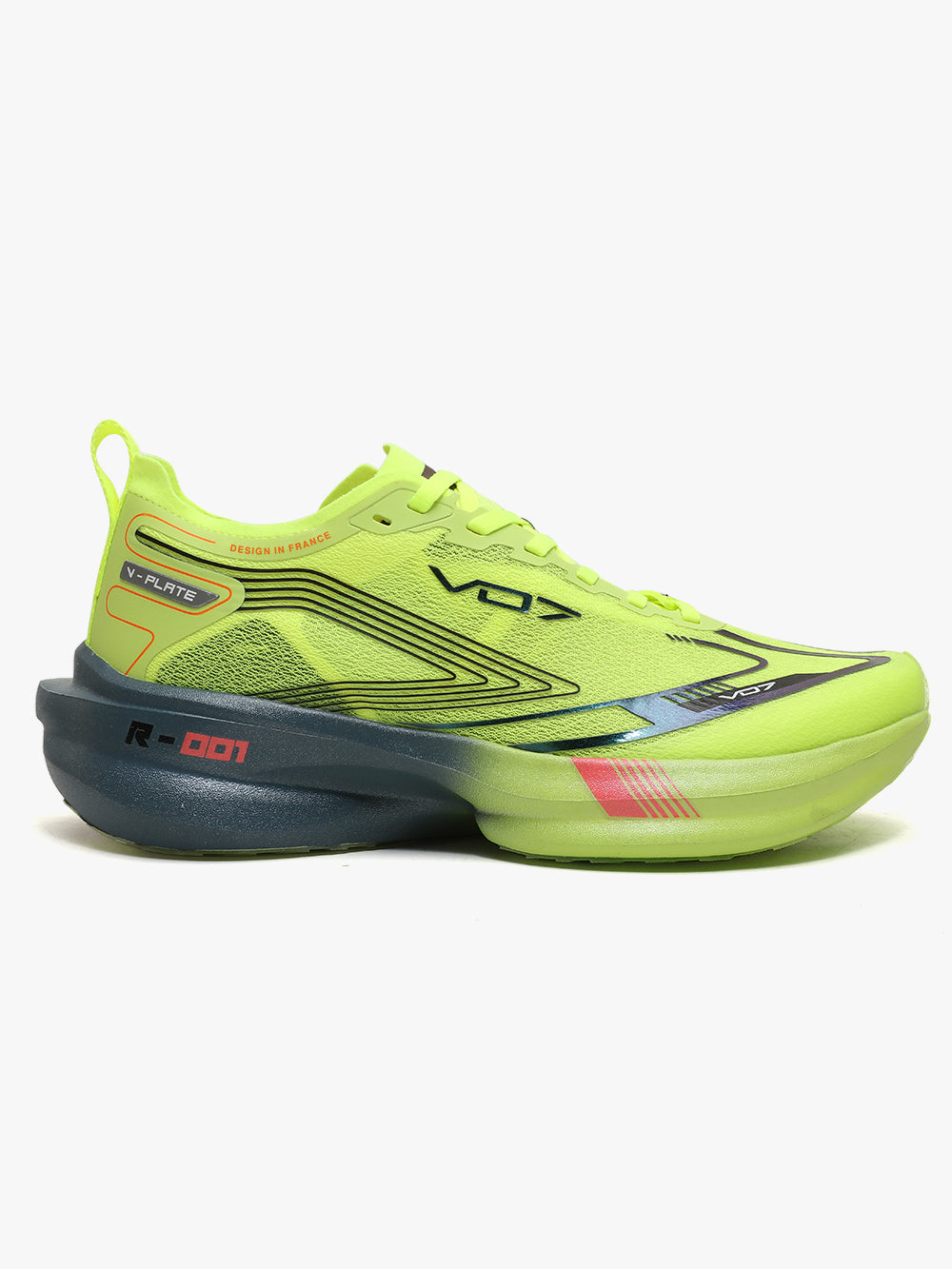 V 07 V RUN 75 SNEAKERS ELÉGANCE 1
