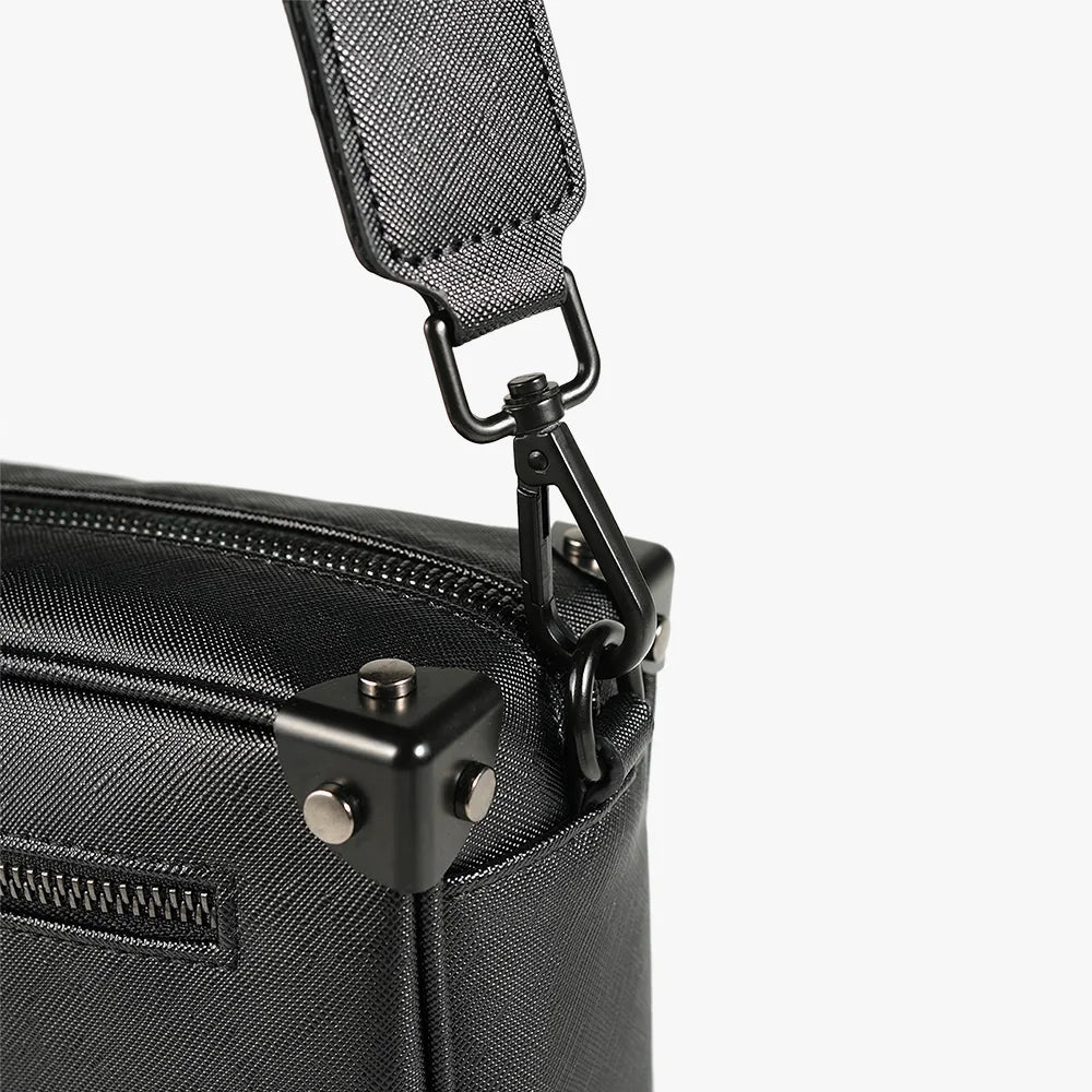 V 07 V5 BLACK SERIE SAC NOIR 4