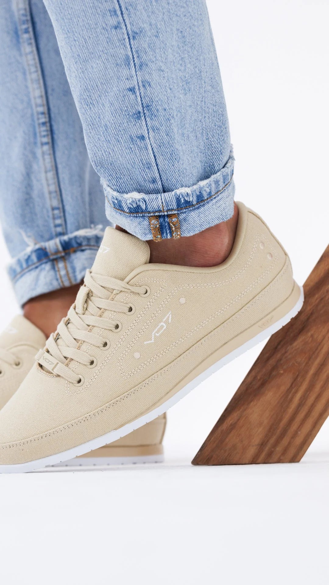 V 07 YACHT 10 BEIGE SNEAKERS ELÉGANCE BEIGE 6