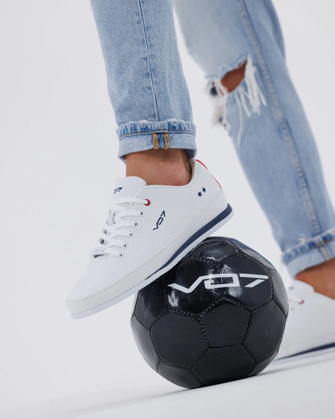 V 07 YACHT 10 WHITE SNEAKERS ELÉGANCE ROUGE 6