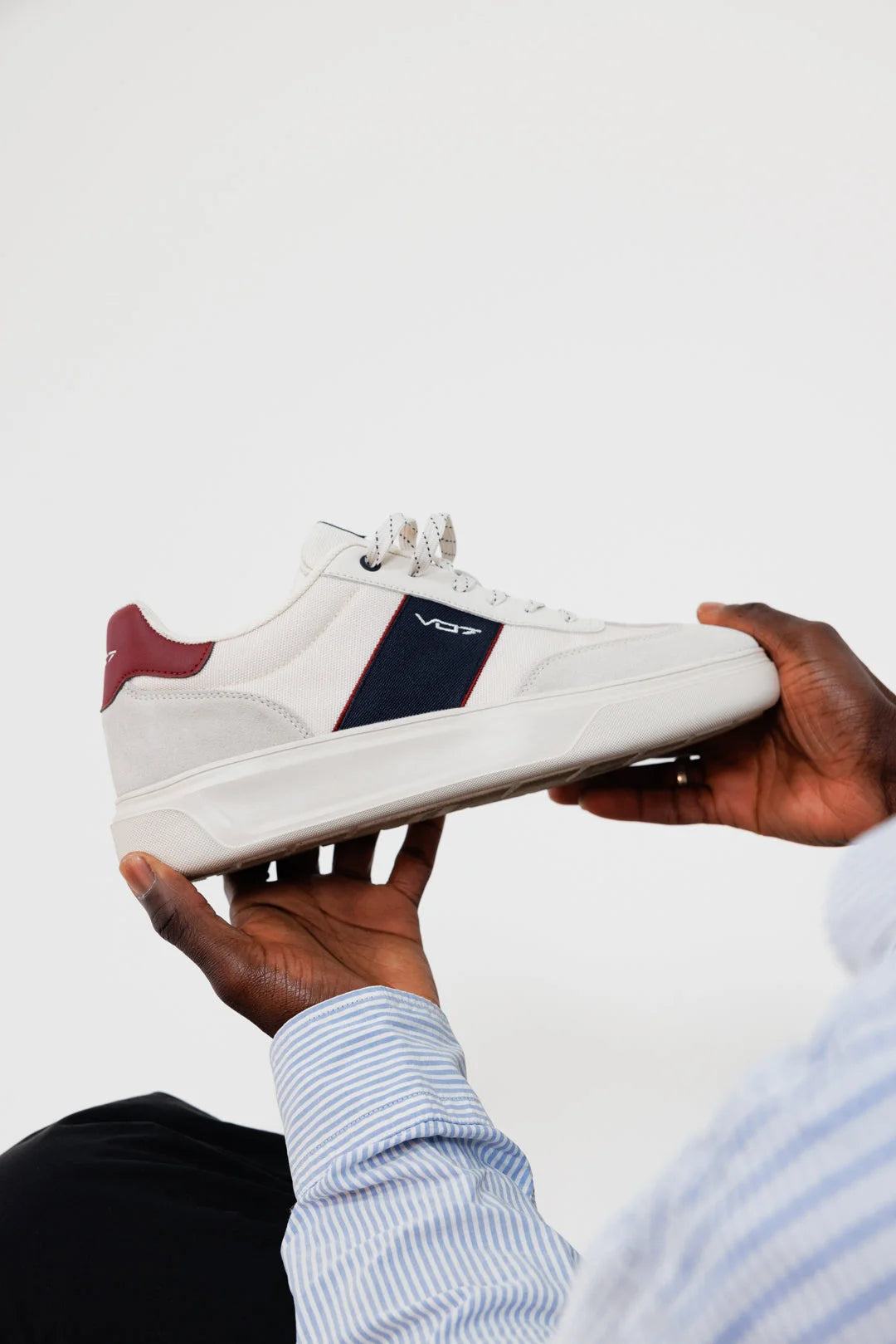 V 07 DIEGO BEIGE SNEAKERS ELÉGANCE BEIGE 2