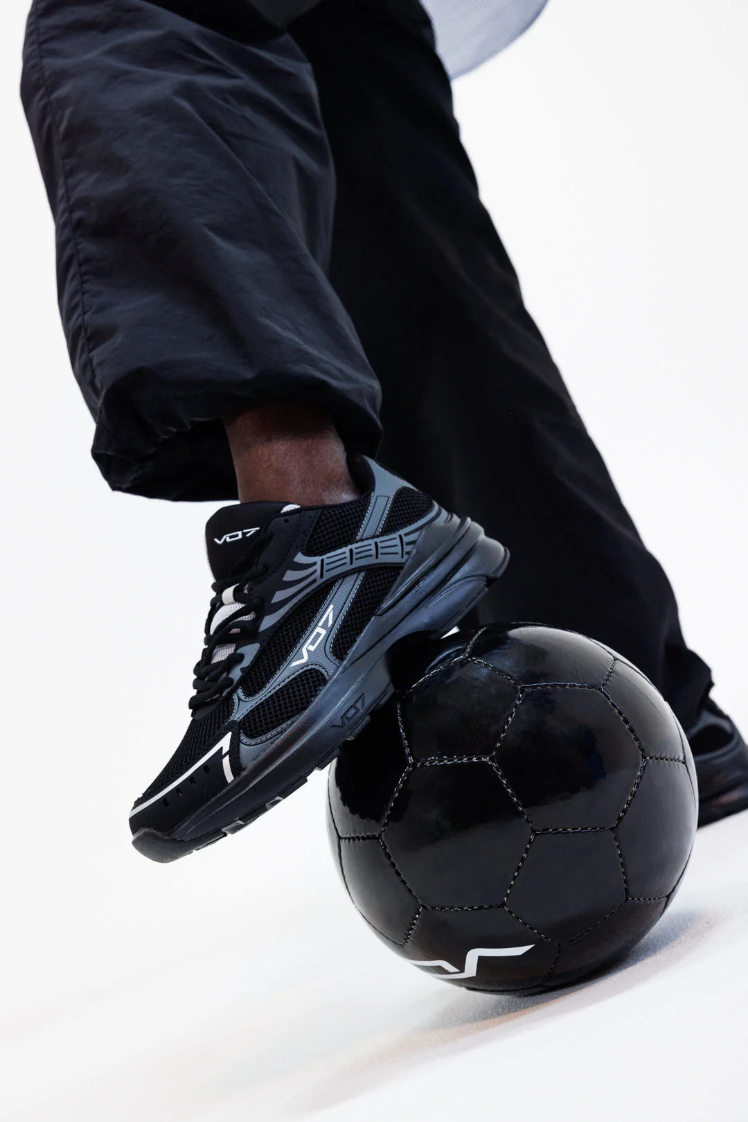 V 07 MADJER DK SNEAKERS STREET NOIR 8