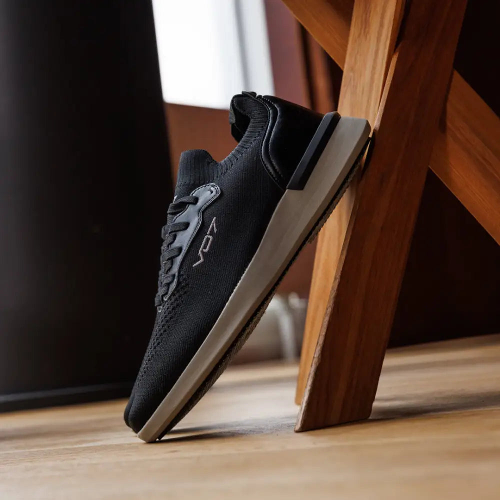V 07 YACHT PELE BLACK SNEAKERS ELÉGANCE NOIR 3