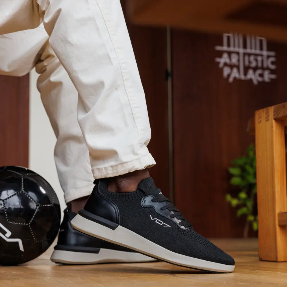 V 07 YACHT PELE BLACK SNEAKERS ELÉGANCE NOIR 4