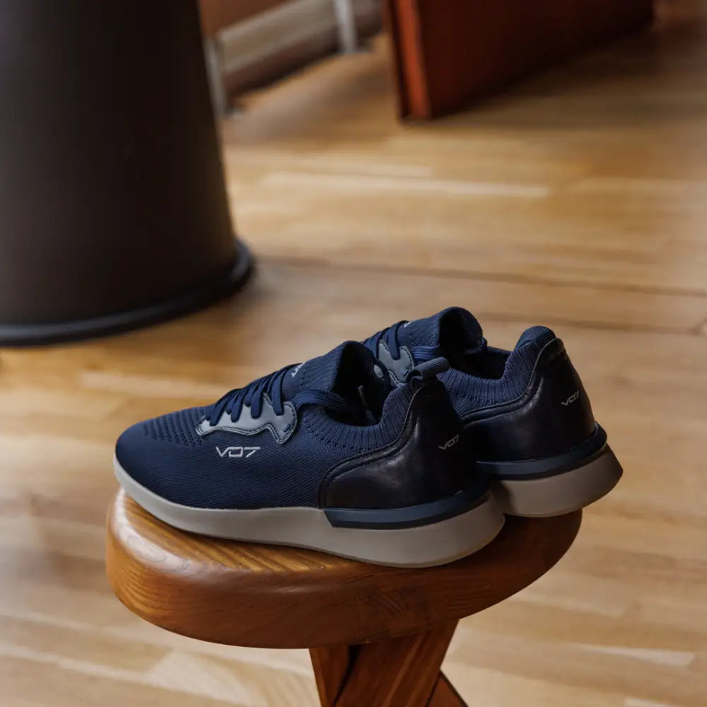 V 07 YACHT PELE NAVY SNEAKERS ELÉGANCE MARINE 3