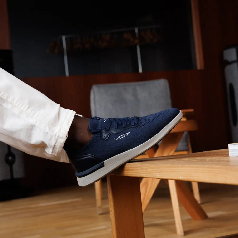 V 07 YACHT PELE NAVY SNEAKERS ELÉGANCE MARINE 2