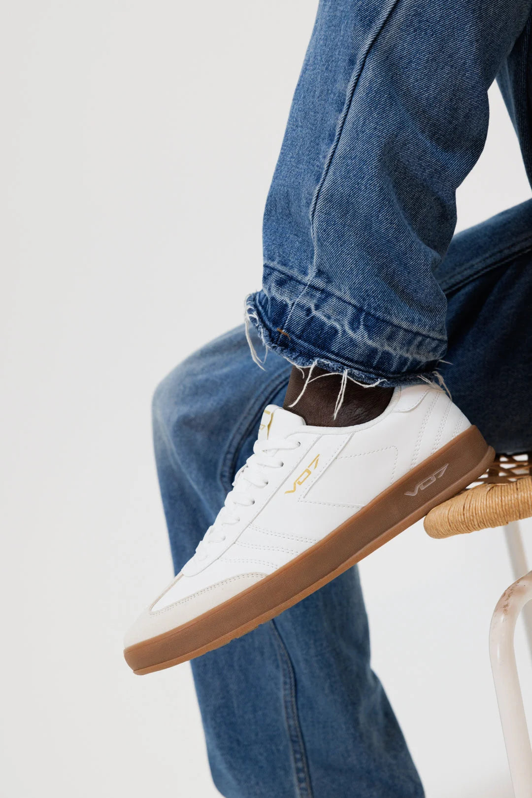 V 07 RIO WHITE SNEAKERS ELÉGANCE NOIR 7