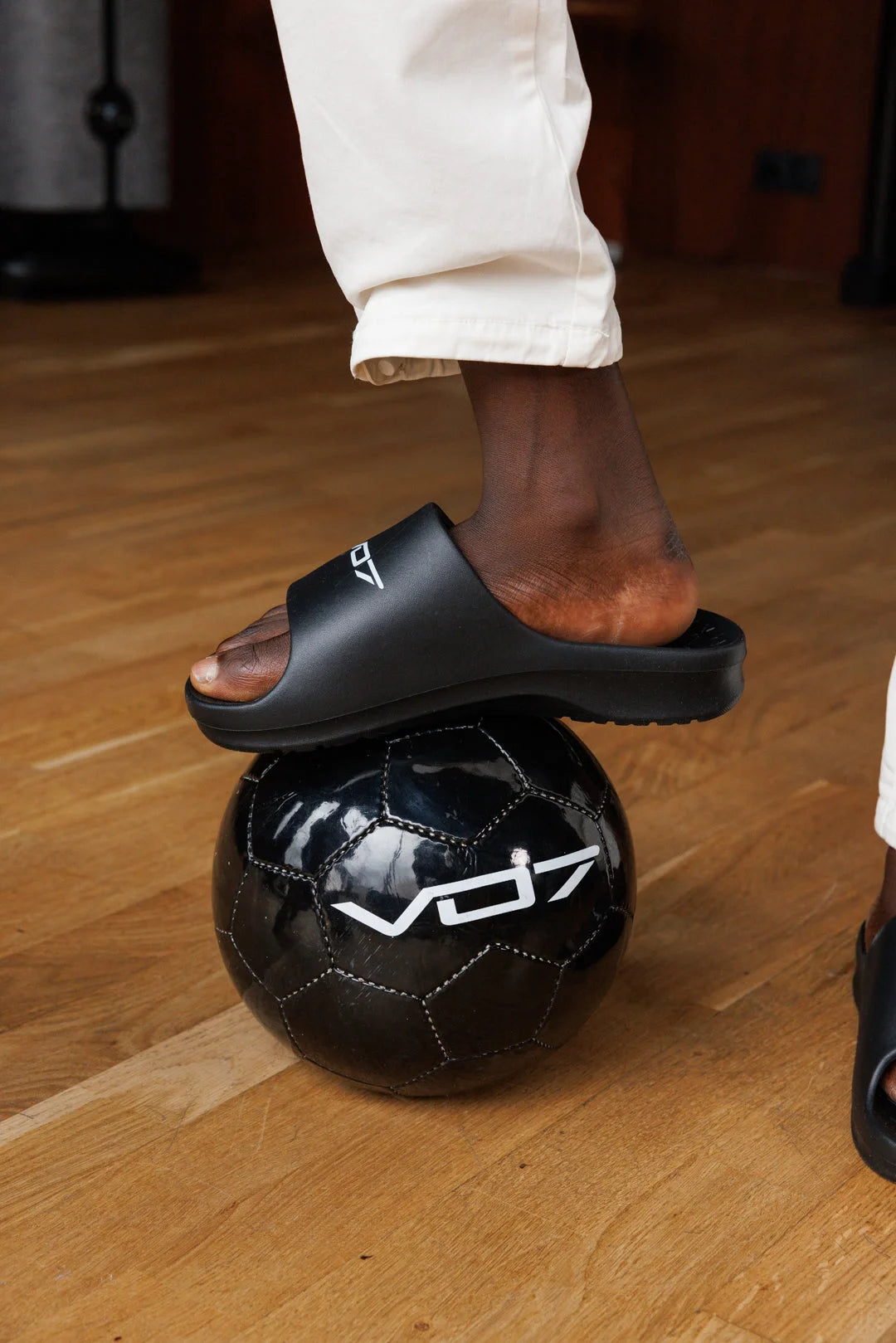 V 07 TOTTI BLACK SANDALES NOIR 2